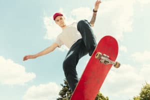 A man on a skateboard eliminated his performance anxiety with the help of glutamine.